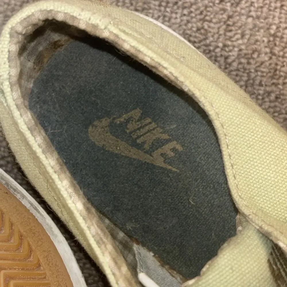 Vintage NIKE GTS Men’s Canvas Skate Shoes Sage Green Brown Plaid Lined 8.5